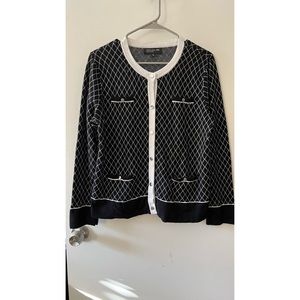 ✨SOLD✨Jones New York x Black/White Cardigan